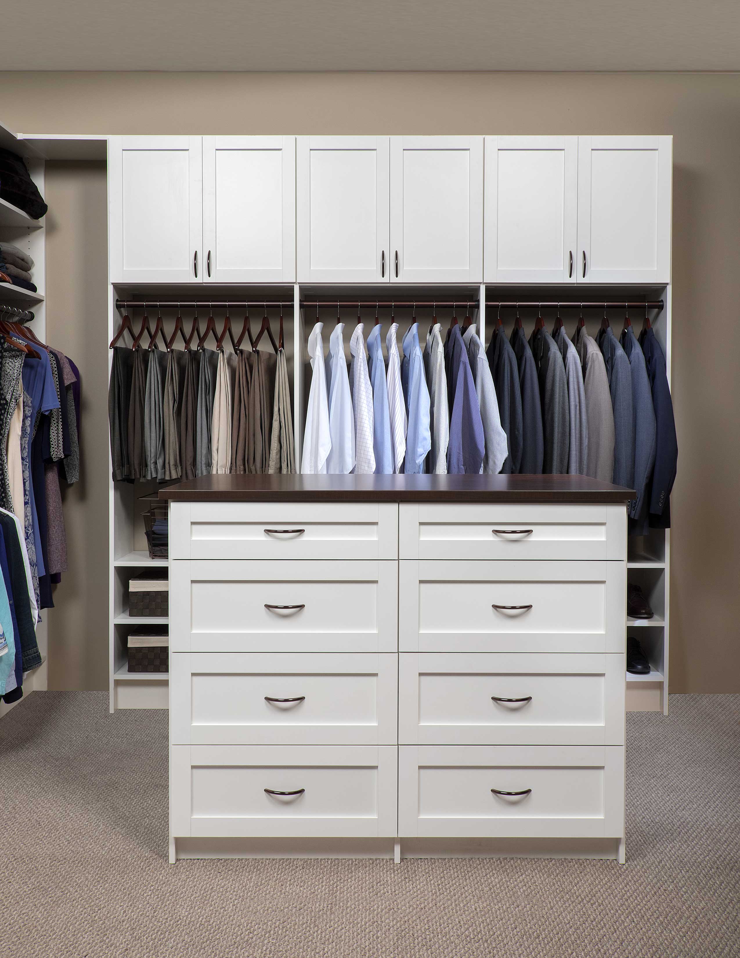 Walk-in closets by Mountain Closets
